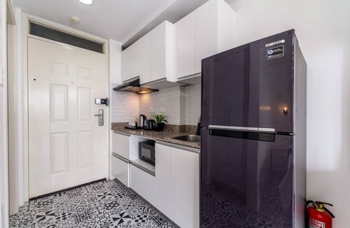Lapu-Lapu Apartment | Soderberg by J&J (Near airport| Wi-Fi |Netflix)