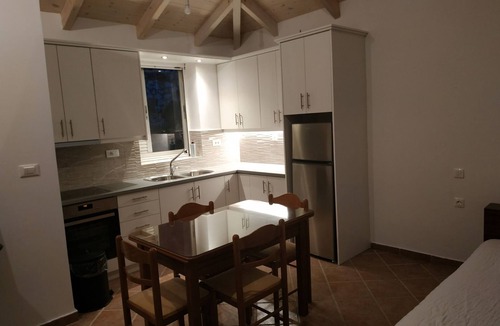 Kourouklata Apartment | Sofia's house at Angonas-Kefalonia