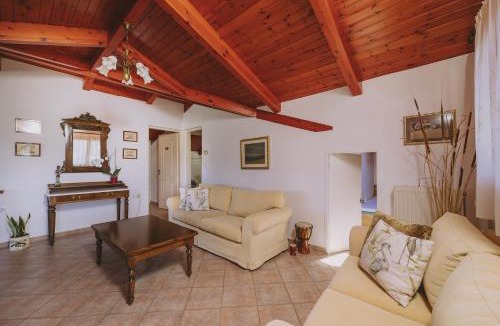 Armenoi Apartment | Sofita