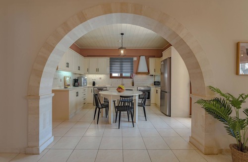Chromonastiri Villa | "Sokaki" villa, charming rustic 4 bedroom villa .