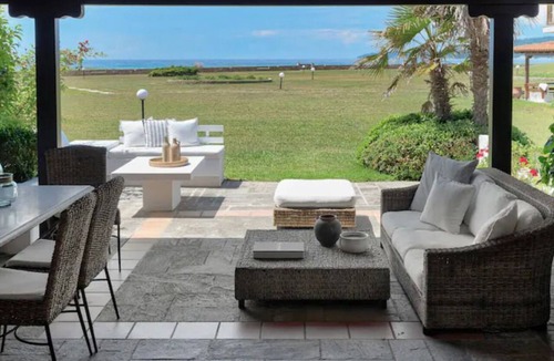Kassandra Villa | Soleado Beachfront Villa