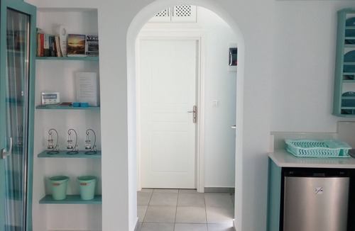 Kamari House | Sophie's Boutique Home - modern Greek house with outside Jacuzzi,