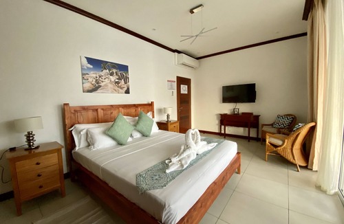 Glacis Bed & Breakfast | Sorento Sur Mer