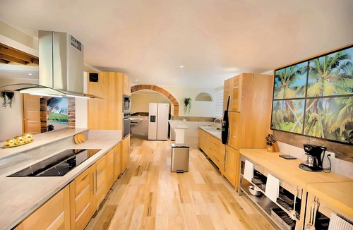 El Batey Villa | SOS 6 BR Luxury Villa Paradiso +Free Bonus