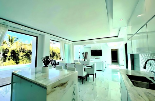 Playa Chiquita Villa | Sosua 5BR Splendor Villa + Free Bonus