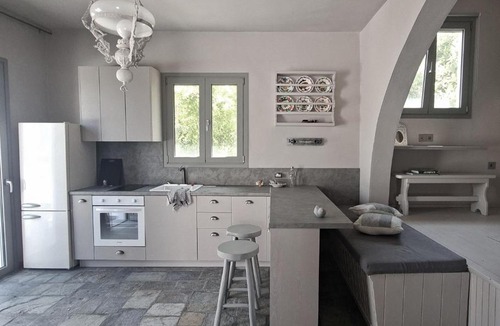 Vation Villa | South Grinn - Authentic Greek Living
