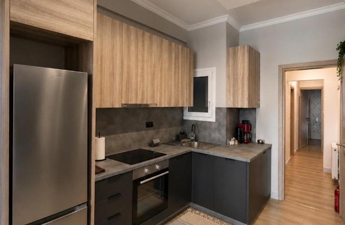 Athens Apartment | Spacious 2-Bed Apartment with Balcony & Metro access