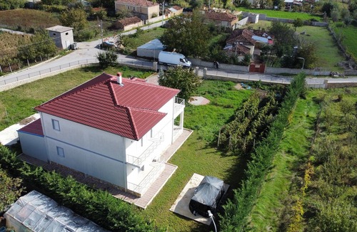 Korce Villa | Spacious 5-bedroom villa in enchanting Sovjan with AC
