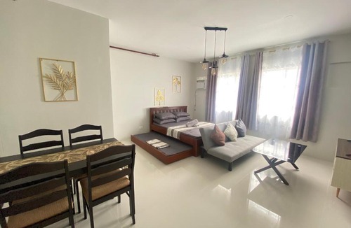 Bantud Hacienda Apartment | spacious condo unit 1P olvera residences