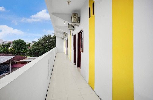 Medan House | Spacious Deluxe Double Near Ring Road City Walks