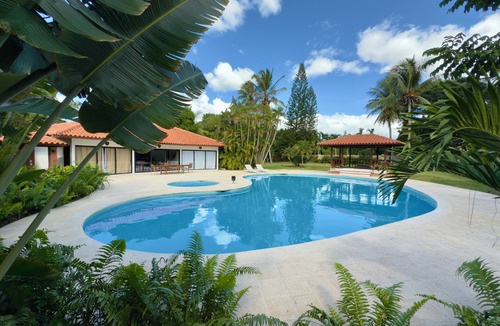 Casa de Campo Villa | Spacious Gated Casa de Campo 5-bedroom Villa w/Pool/Hot Tub and Hi speed WiFi