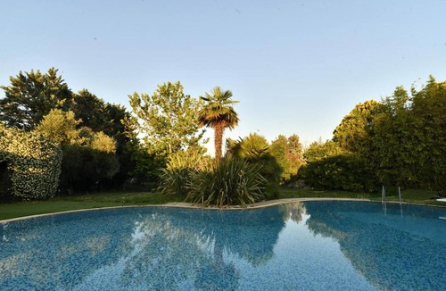 Alexandroupoli Villa | Spacious Luxury 4-Bedroom Villa with Private Pool and Garden