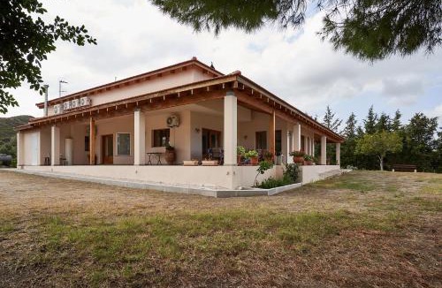 Filerimos Apartment | Spacious Mountain Villa