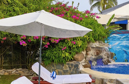 Caribbean Islands Villa | Spacious Pool & Jacuzzi Villa in Boca Chica Beach