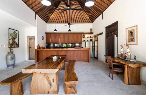 Sanur Villa | Spacious Villa for Family and Friends - Close to the main Street and Beach