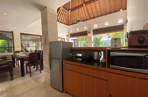 Petitenget Villa | Spacious Villa in Petitenget Top Location