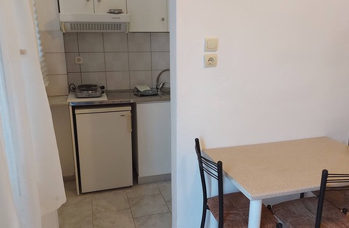 Polichrono Apartment | Spanos Apartments Anna's Lodge