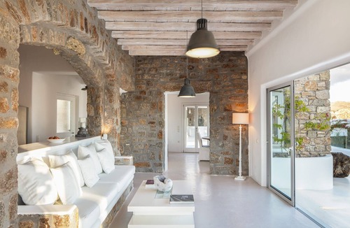 Kalafatis Villa | Spectacular Kalafatis Villa | 14 Bedrooms | Villa Vibhu | Private Jacuzzis