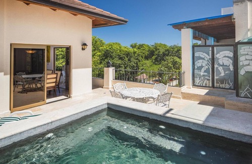 Sosua Apartment | Spend the winter on a silent sandy beach! 3BD luxury condo in oceanfront resort