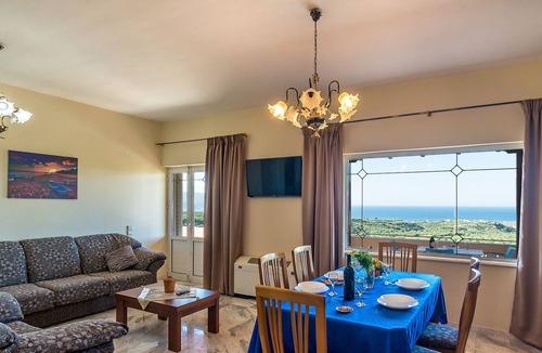 Polemarchi Apartment | Splendid flat with Pool overlooking the Ocean