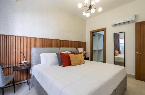Ensanche Quisqueya House | Splendid-KingBed-3BR-Pool-AC-Modern-WiFi-Yellowkey