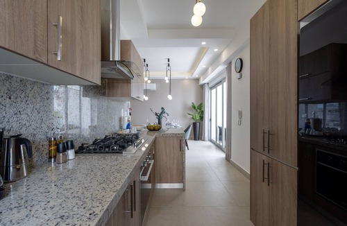 Ensanche Quisqueya Condo | Splendid-KingBed-3BR-Pool-AC-Modern-WiFi-Yellowkey
