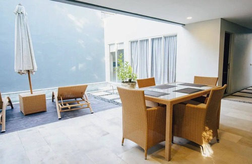 Kuta Selatan House | Spring NASA VILLA - 3BR with private pool 302nn