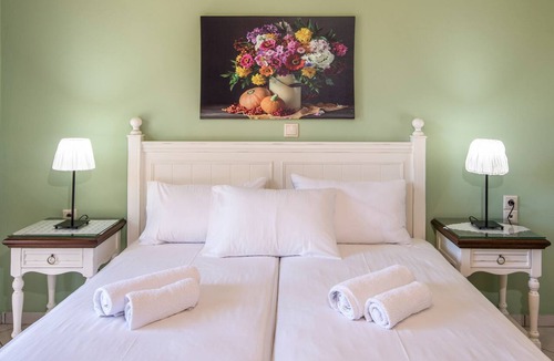 Platanias Town House | Stamatakis Studios
