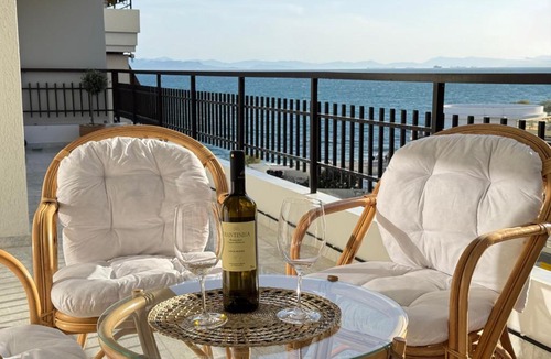 Palaio Faliro Apartment | Starlight Seaview Suite Flisvos Sunset