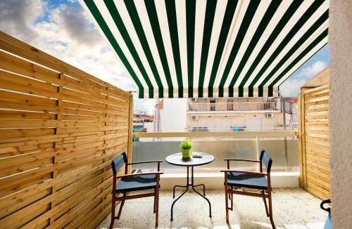 Ampelokipoi Apartment | Startupper's Pad in real Athenian neighbourhood