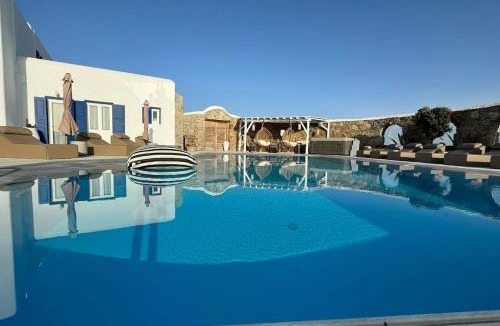 Kanalia Villa | Stay Waterfront - Stunning 6 bedroom Villa Annita with Pool