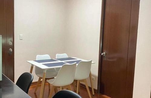 Muntinlupa Apartment | Staycation in Alabang by East Service Road