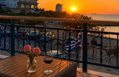 Parikia Apartment | Stelios' Beachfront Retreat