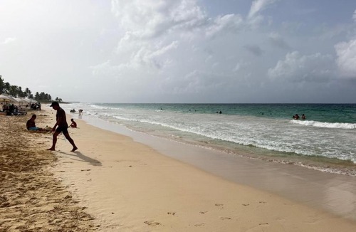 Playa Bibijagua Apartment | STEPS TO THE BEACH 2 Stunning condo 4 min walk to Bibijagua Beach and Catamarans