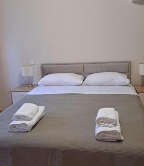 Avgonyma Apartment | Stone house 2