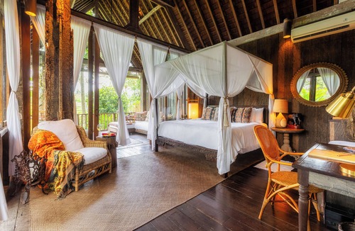 Petulu Hotel | Stone House