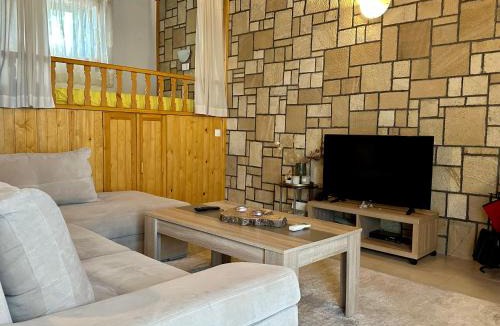 Kamiros House | Stone House Retreat