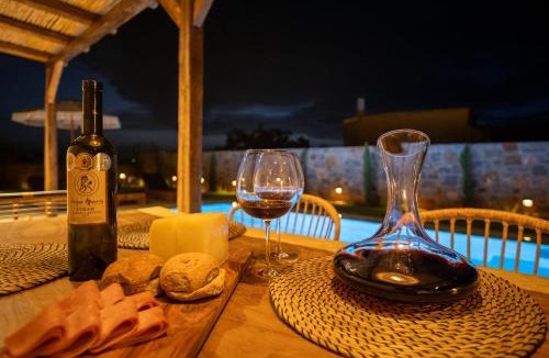 Minoa Pediada Villa | stone villa marianna With private pool &guest studio