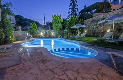 Astratigos Villa | Stone villa shared pool & seaview, 1bedrooms, wifi, bbq