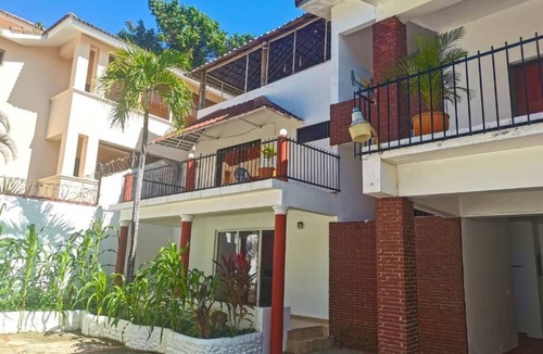 Los Brazos Apartment | Studio 5: Studio with a Kitchen Steps Away from the Beach