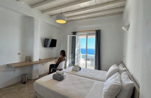 Paradise Hotel | Studio 6 - Sea View, Shared Infinity Pool, Bar, Outdoor Gym, 4' from beach