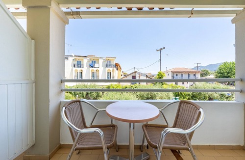 Roda Apartment | Studio 'Alexandros Studios 8' with Shared Pool, Wi-Fi and Air Conditioning