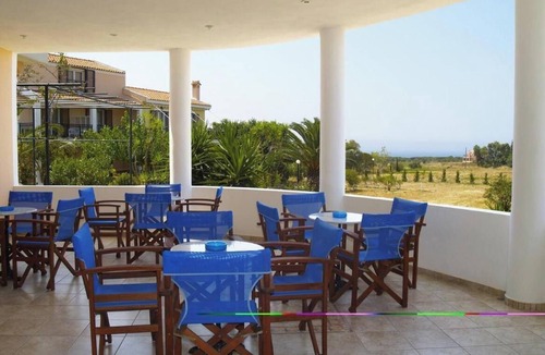 Kounopetra Apartment | Studio Apartment '1' with Sea View, Wi-Fi and Air Conditioning