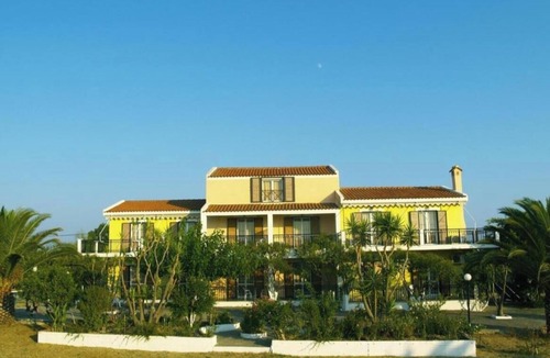 Kounopetra Apartment | Studio Apartment '1' with Sea View, Wi-Fi and Air Conditioning