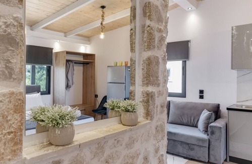 Lefkada Apartment | Studio Apartment '3' with Sea View, Wi-Fi and Air Conditioning