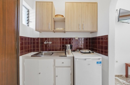 Lefkimmi Apartment | Studio Apartment 'Alexandra Studio 6' with Private Balcony & Wi-Fi