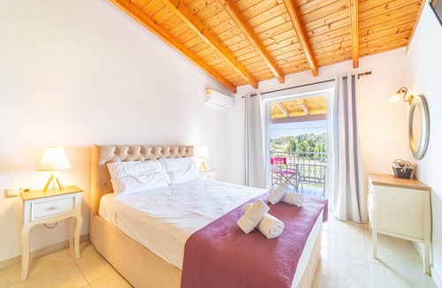 Lakones Apartment | Studio Apartment 'Arianna Deluxe Studio 20' with Sea View, Shared Pool & Wi-Fi