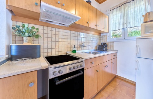 Katsimatika Apartment | Studio Apartment 'Dolphin Villa 1' with Sea View, Wi-Fi and Air Conditioning