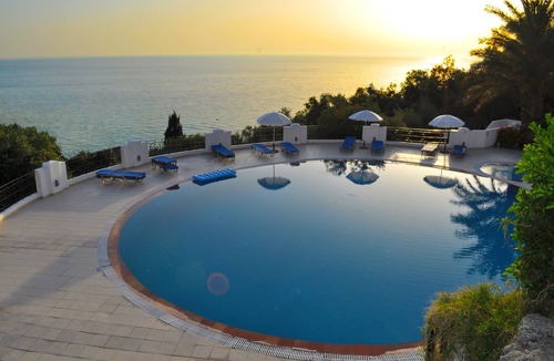 Agios Gordios Apartment | Studio Apartments Maria with Pool - Agios Gordios Beach