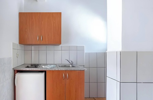 Notos Apartment | Studio Apartment 'Maltas 6' with Shared Terrace, Wi-Fi and Air Conditioning